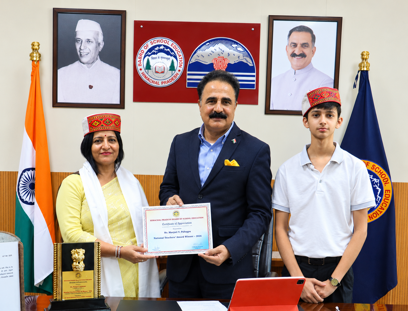 Hon’ble Chairman Honouring Ms. Manjari V. Mahajan-2